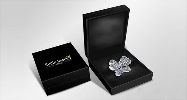 瑞琳珠寶品牌LOGO設(shè)計(jì)/